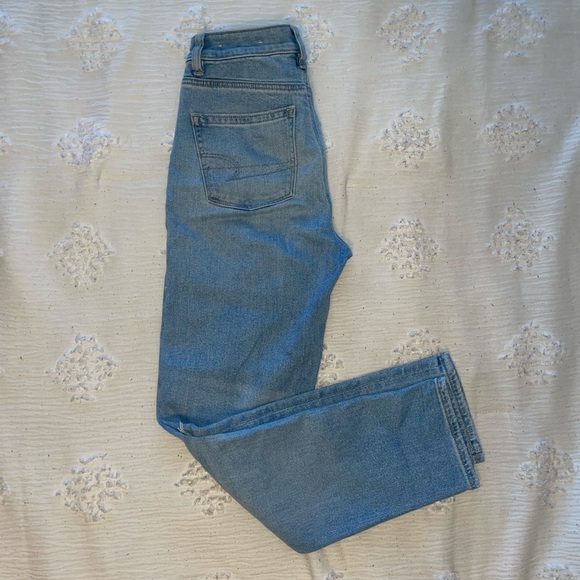 Hi! Selling these super cute American Eagle jeans! - Picture 2 of 3